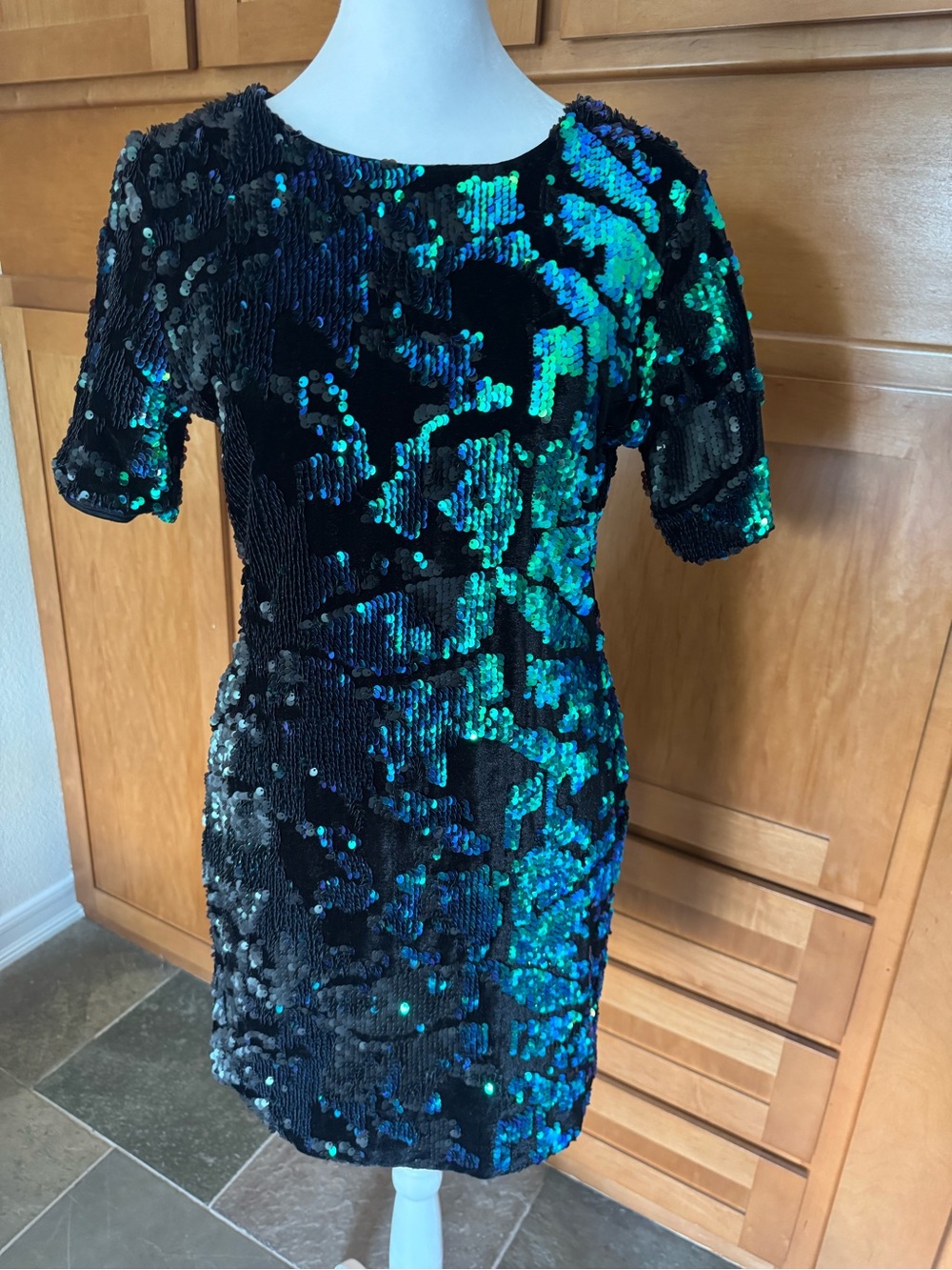 TOPSHOP Black & Teal Sequin Short Sleeve Cocktail Dress SIZE 8